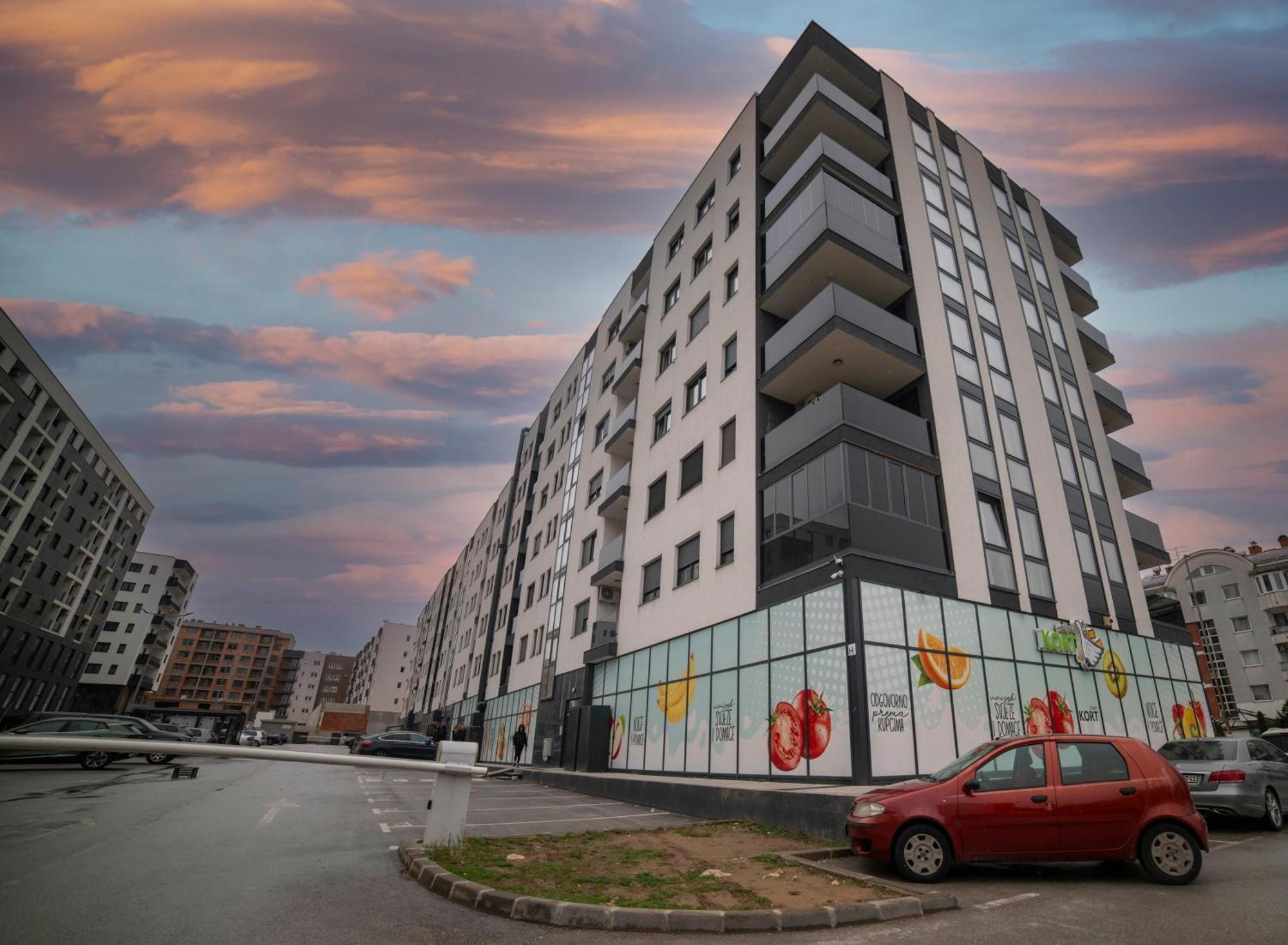 Apartment 5 Star Lukavica ภายนอก รูปภาพ