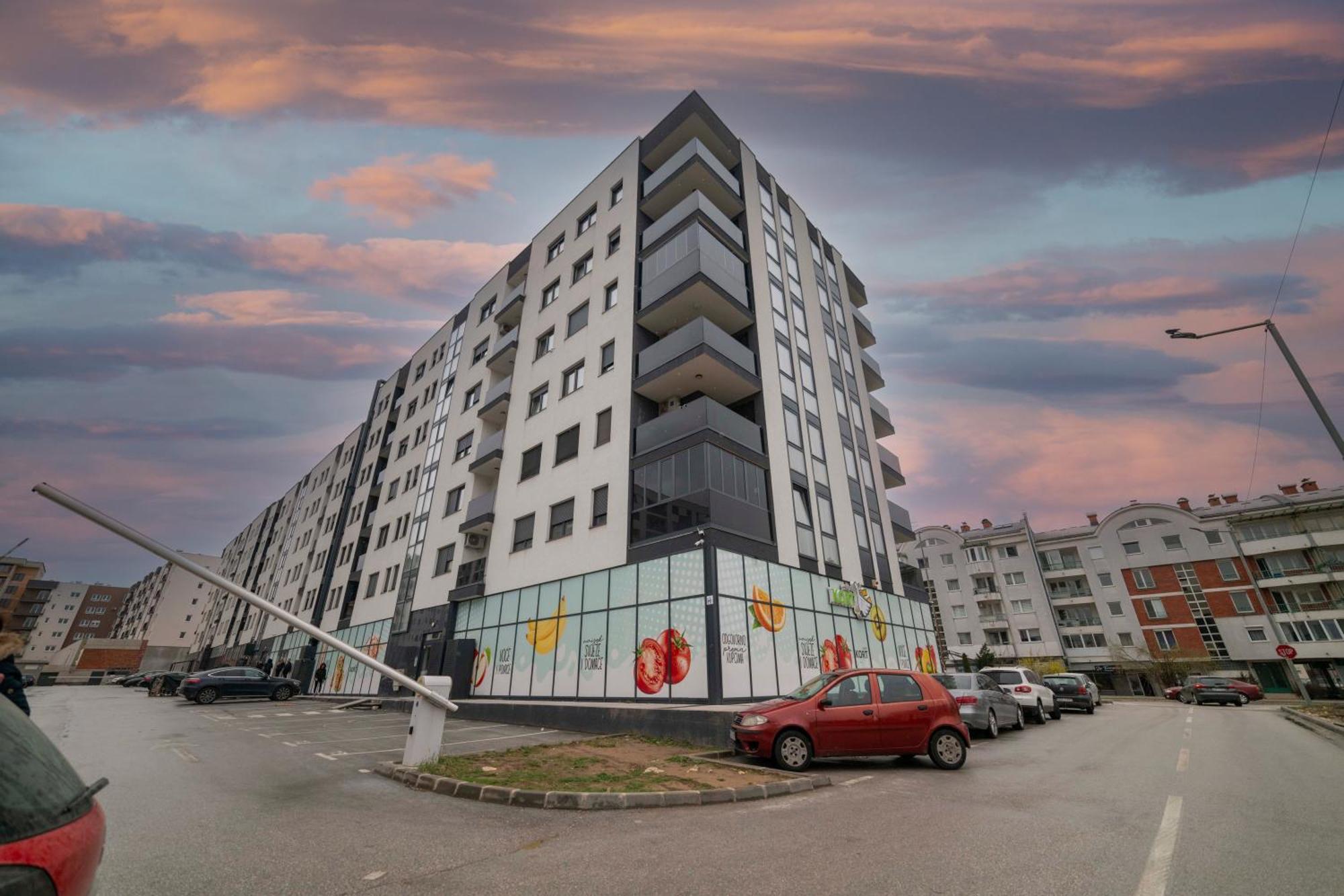 Apartment 5 Star Lukavica ภายนอก รูปภาพ