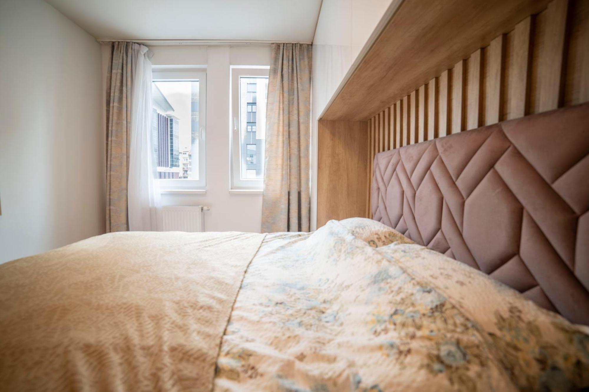 Apartment 5 Star Lukavica ภายนอก รูปภาพ
