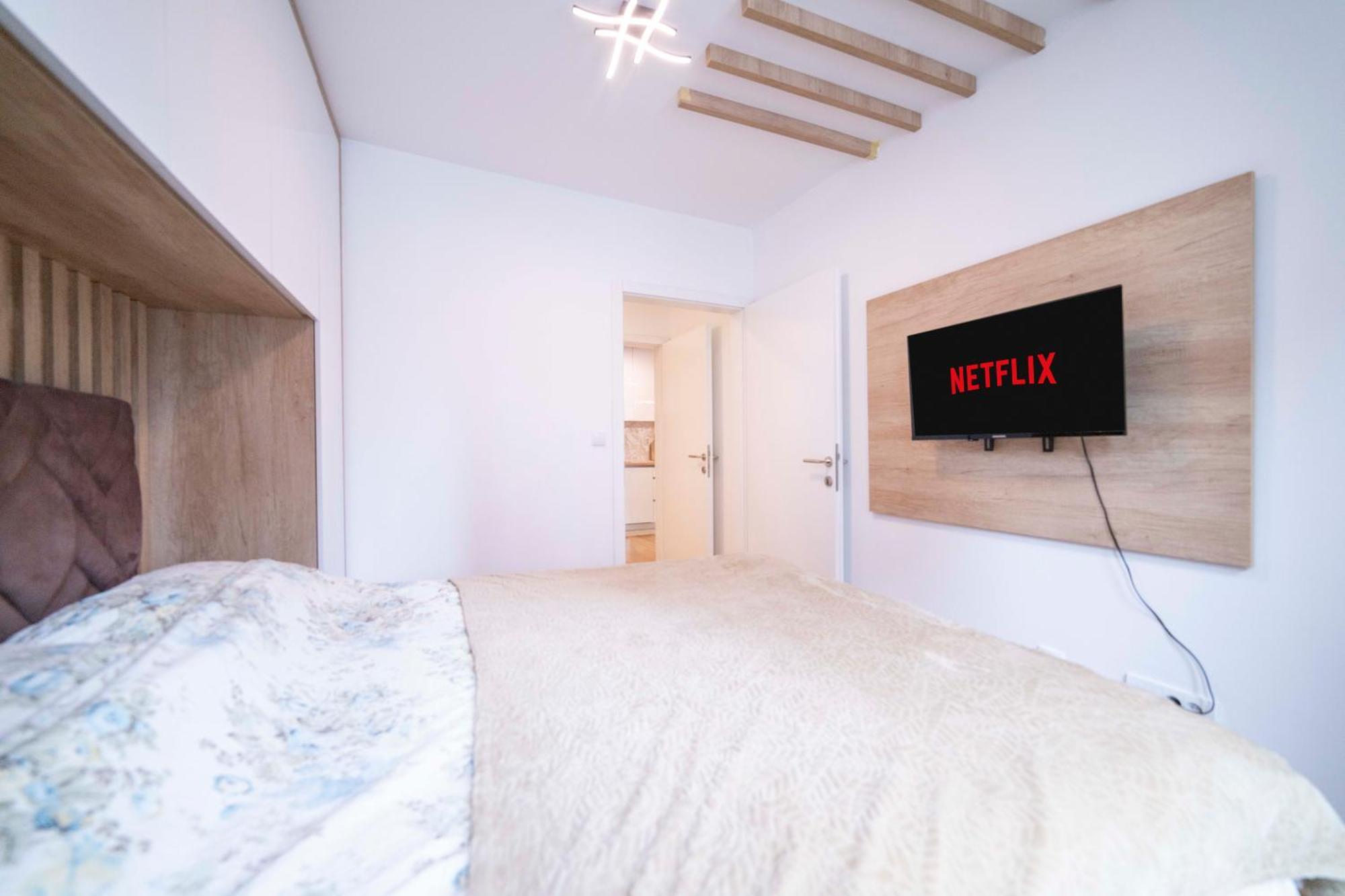 Apartment 5 Star Lukavica ภายนอก รูปภาพ